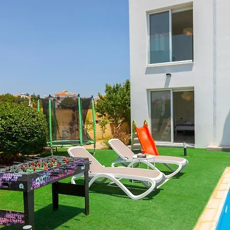 Marina Vibes Villa Ayia Napa